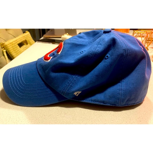 CUTE fitted Cubs baseball hat - fitted size medium 💙❤️ - Picture 2 of 4